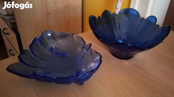 Virág és levél formájú 2 db. kobaltkék asztalközép, kínáló