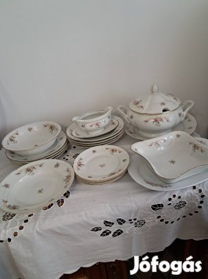 Virág mintás Porcelán étkészlet 4 személyes  eladó 