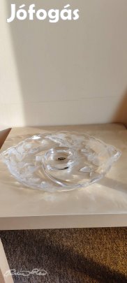 Virág mintás tálalók, asztal közép nagyon szép hibátlan állapotúak.