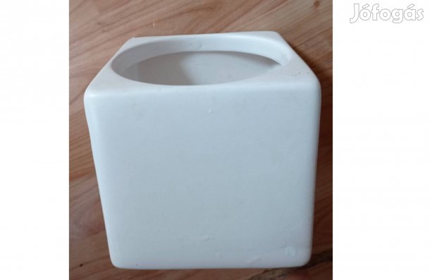 Virágkaspó fehér - négyszögletes