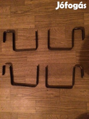 Viraglada tartok, erős vasból (erkely, parkany, terasz)