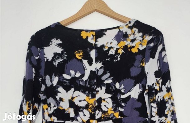 Virágos, S méretű ruha