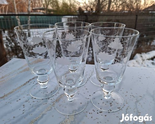 Virágos csiszolt üveg pohár eladó
