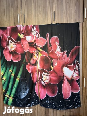 Virágos fényáteresztő függöny