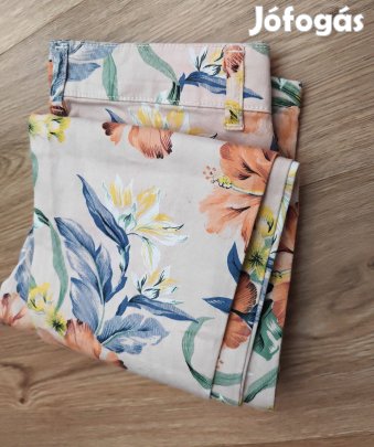 Virágos női nadrág
