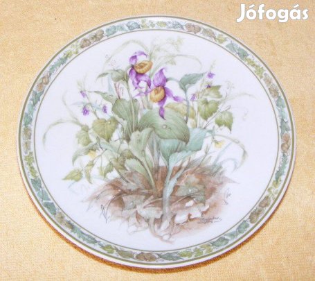 Virágos porcelán falitányér