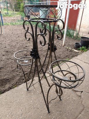 Virágtartó állvány fém