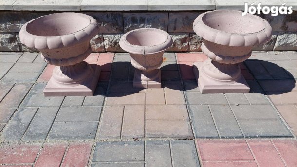 Virágtartó váza,kaspó