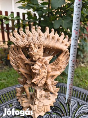 Vishnu on Garuda fa szobor, faragott, faragás