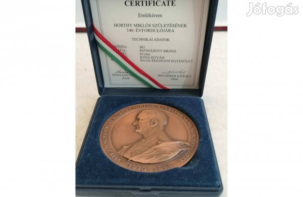 Vitéz nagybányai Horthy Miklós - patinázott bronz emlékérem