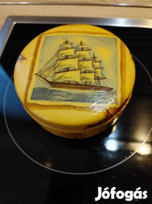 Vitorlás hajós kagylós fa ékszerdoboz