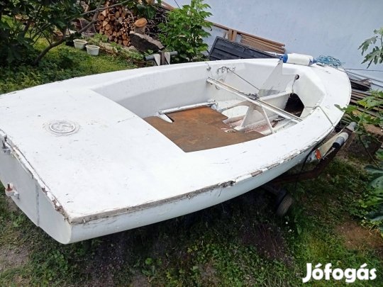 Vitorlás verseny hajó finn dinghy eladó Siófokon