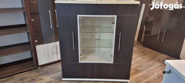 Vitrines egyedi komód