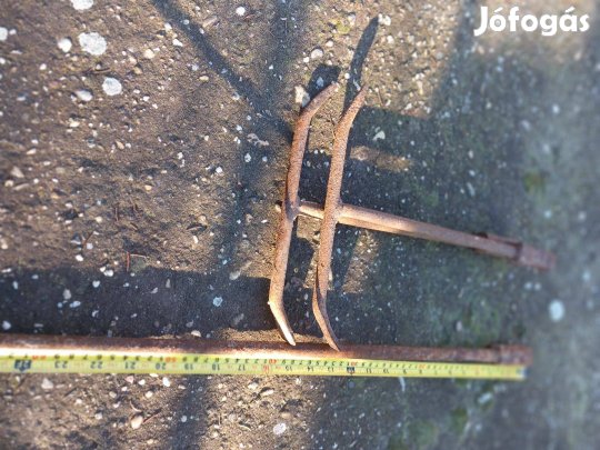 Víz elzáró T kulcs