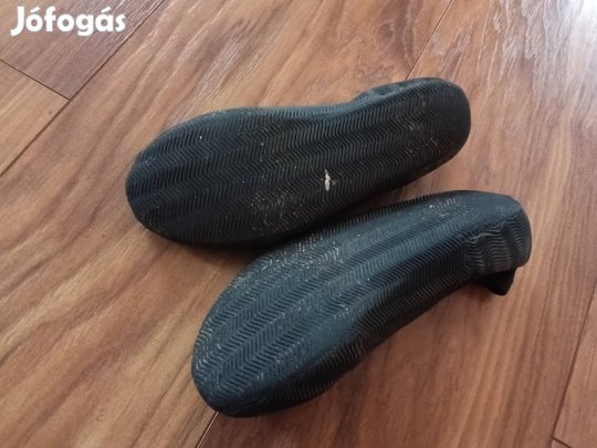 Vízicipő 35-36-s méret