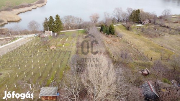 Vízparti telek Bonyhádon