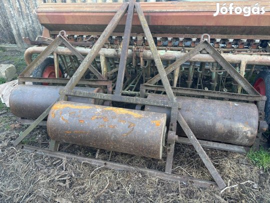 Vízzel feltölthető tömörítő henger javításra szoruló állapotban eladó