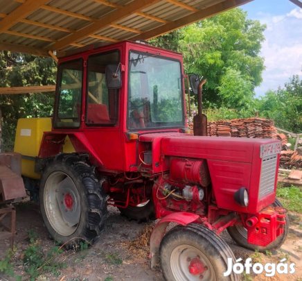 Vladimirec T25 traktor eladó