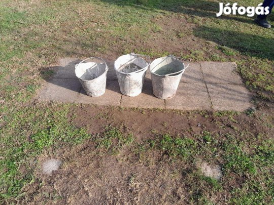 Vödör -építkezésnél használt-