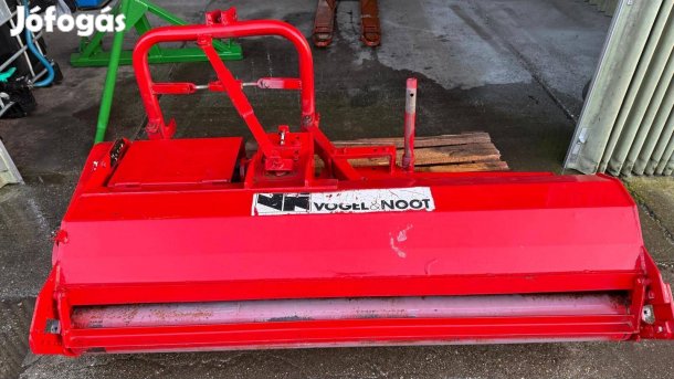 Vogel & Noot 180-as oldalra kitolható kalapácsos muncsozó szárzúzó