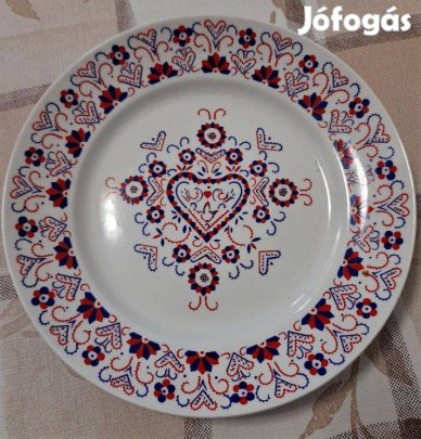 Volán egyedi megrendelés Hollóházi porcelán népies falitányér
