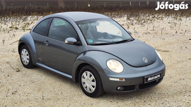 Volkswagen Beetle 2.0 Benzines Magasan extrázott
