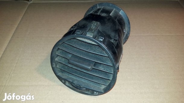 Volkswagen Caddy III 03-09 Bal Első Szellőző