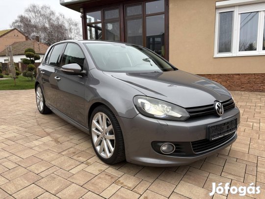 Volkswagen Golf 1.6 TDi Trendline R-Line . Bi-X...