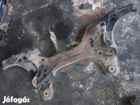 Volkswagen Golf IV Első Bölcső