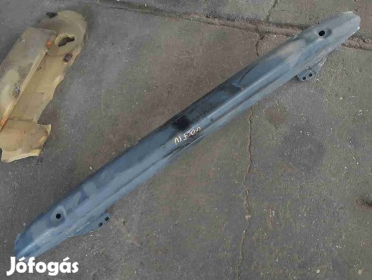 Volkswagen Golf IV Első Lökhárító Merevítő