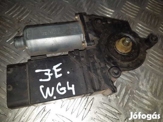 Volkswagen Golf IV Jobb Első Ablakemelő Motor