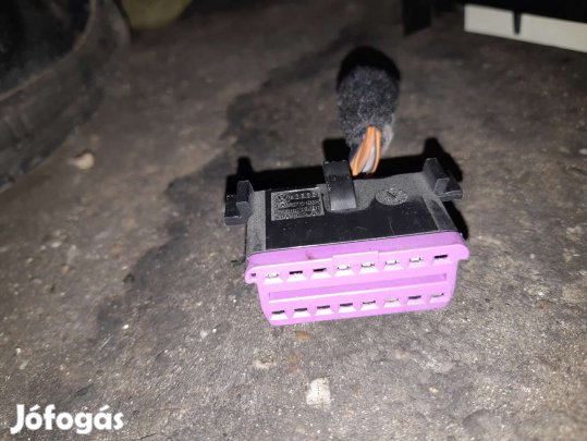 Volkswagen Golf IV OBD 2 Csatlakozó