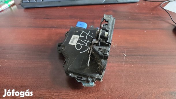 Volkswagen Golf/Touran Skoda Octavia III jobb hátsó ajtózár