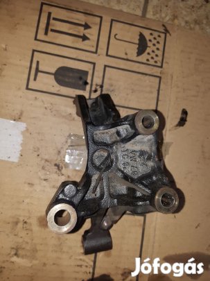 Volkswagen Golf VII Katalizátor Tartó Konzol