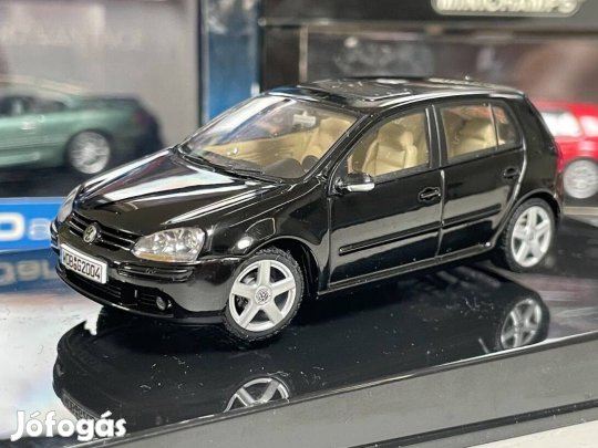 Volkswagen Golf V 2003 1:43 1/43 Autoart !! sérült, hiányos !!