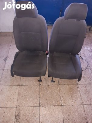 Volkswagen Golf V Első Ülés Garnitúra