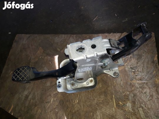 Volkswagen Golf V Fékpedál