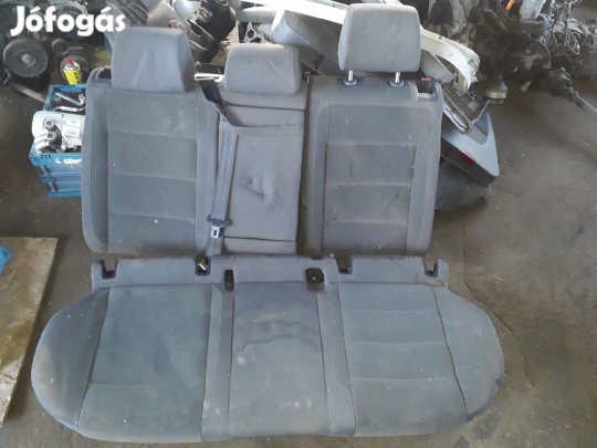 Volkswagen Golf V Hátsó Ülés