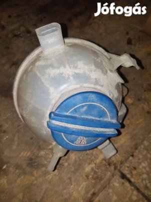 Volkswagen Golf V Kiegyenlítő Tartály