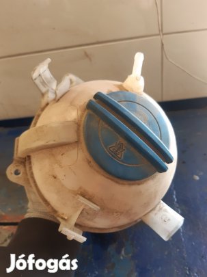 Volkswagen Golf V Kiegyenlítő Tartály