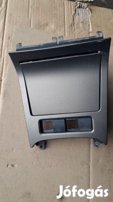 Volkswagen Golf V Középkonzol + Hamutál