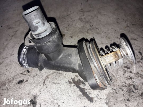 Volkswagen Golf V Termosztátház + Termosztát