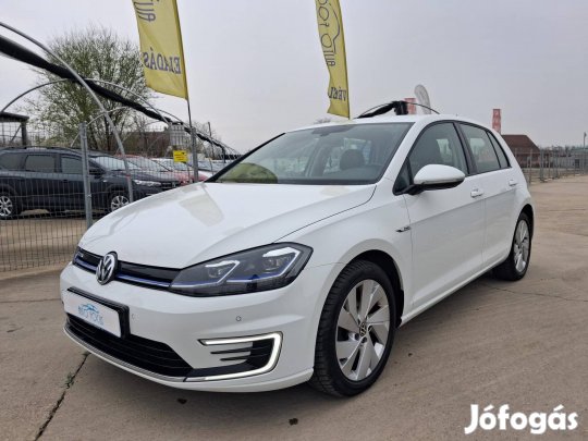 Volkswagen Golf e-Golf Edition 60.000KM.Digitál...