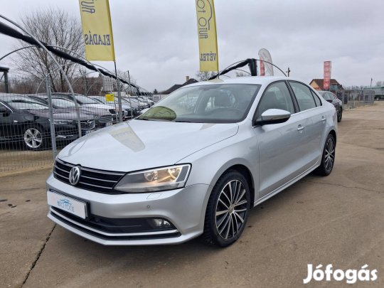 Volkswagen Jetta 2.0 TDI BMT Comfortline DSG MA...