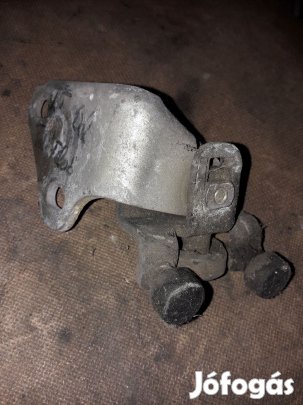 Volkswagen LT Bal Tolóajtó Felső Görgő