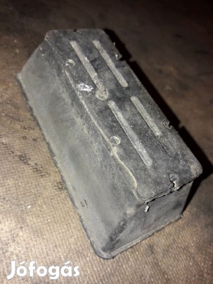 Volkswagen LT Első Laprugó Felütköző Bak