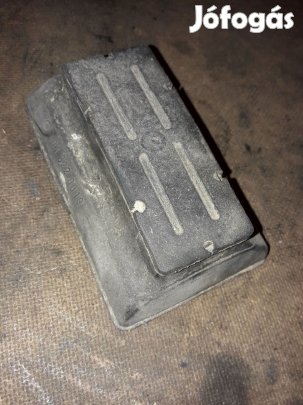 Volkswagen LT Első Laprugó Felütköző Bak