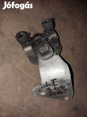 Volkswagen LT Jobb Tolóajtó Felső Görgő