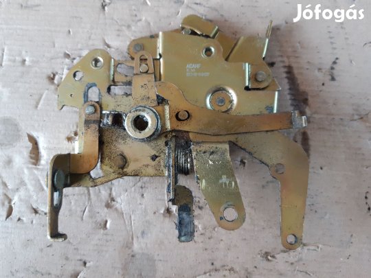 Volkswagen LT Jobb Tolóajtó Zárszerkezet