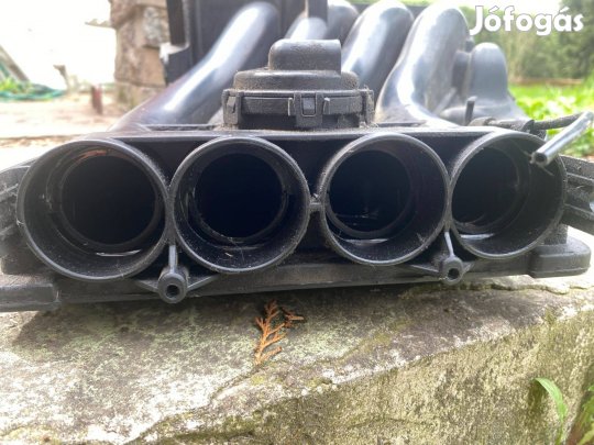 Volkswagen New Beetle 1.6 benzin 2001-es, szívósor eladó!